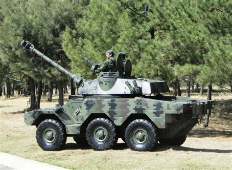 Lynx 90.